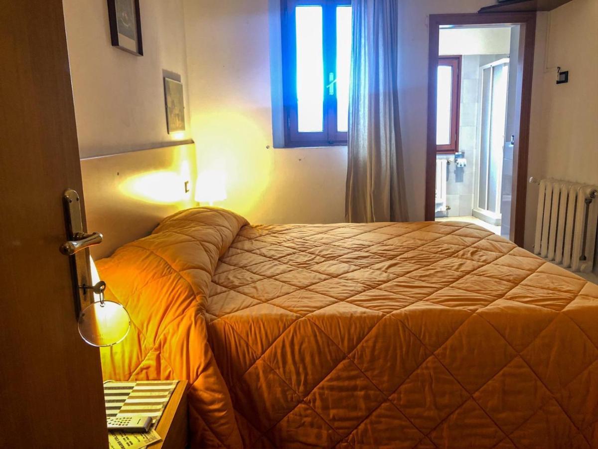 Albergo Ristorante La Torretta Castiglione dei Pepoli Eksteriør billede