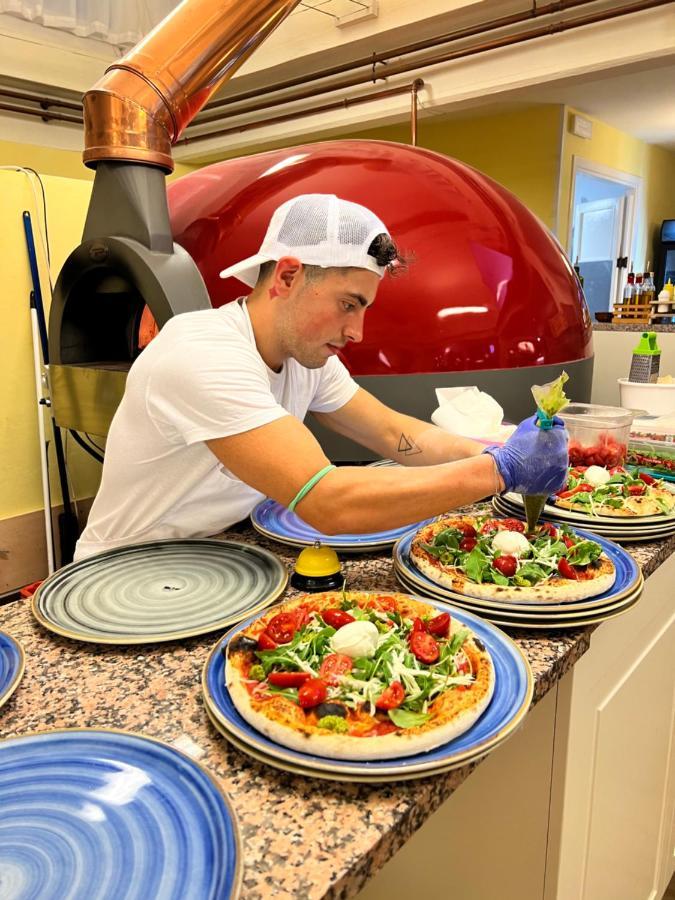 Albergo Ristorante La Torretta Castiglione dei Pepoli Eksteriør billede